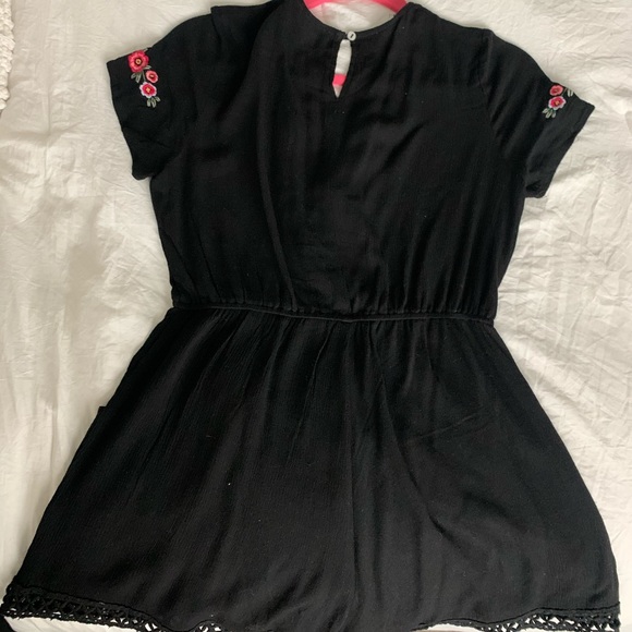 Black Floral Romper - Picture 2 of 2